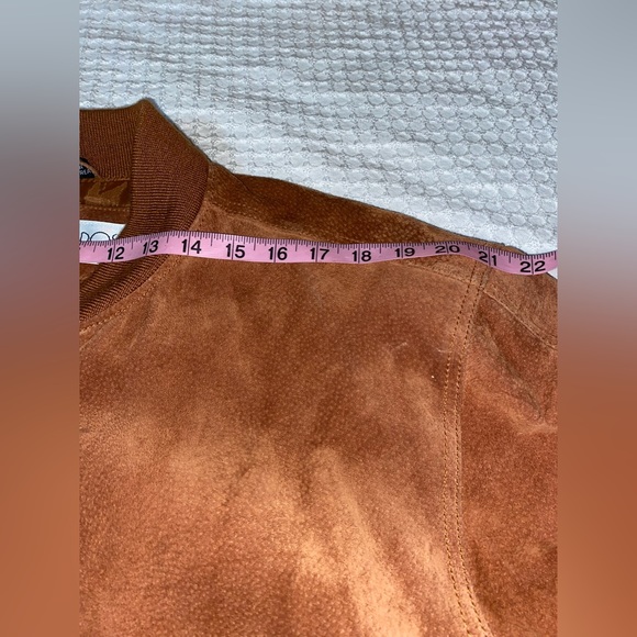 Seude Leather Bomber Jacket - Picture 13 of 13